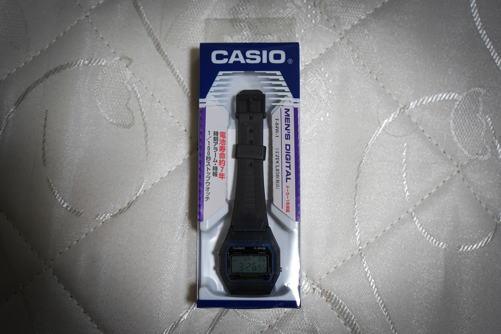 CASIO 腕時計 スタンダード F-84W